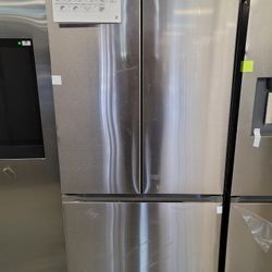 New Samsung 32" Wide Apartment Size Counter Depth Stainless French Door Refrigerator 