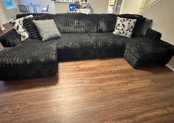 Oversized Black Corduroy Sectional Sofa w/ Chaise – Super Comfortable