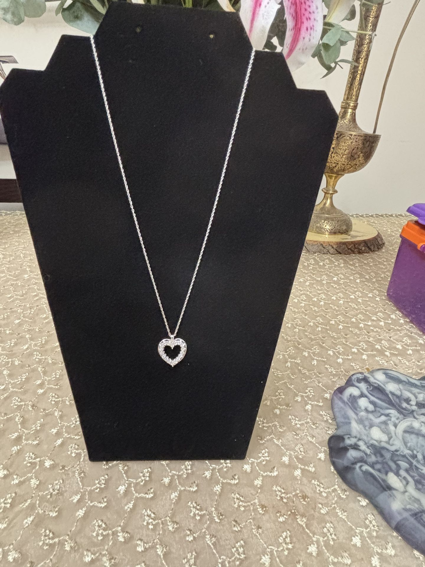 14k White Solid Gold Necklace With Diamond Heart Pendant