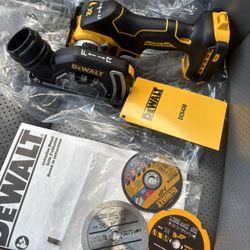 NEW DEWALT 20V XR Cordless 3 in. Cut-Off Tool (Tool Only) #DCS438