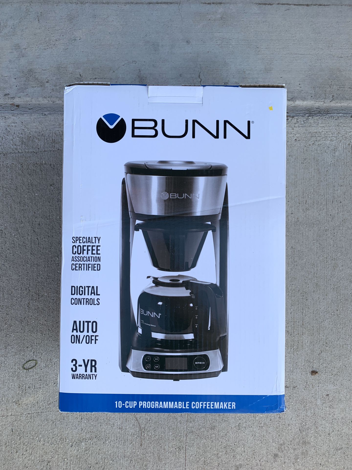 BUNN 10-Cup Programmable Coffeemaker Heat N’ Brew