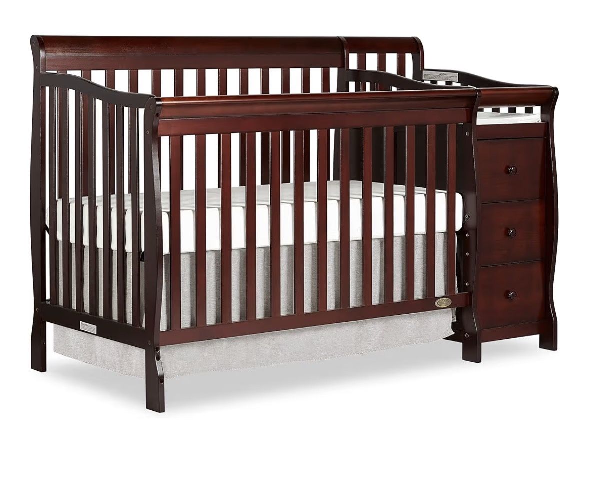 Mini Crib With Changing Table