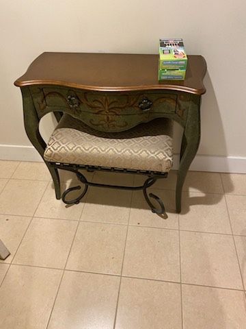 Console Table With Ottoman 