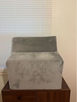 MOVING OUT Bed wedge pillow post surgery