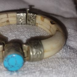 Bangle Buffalo Bone w/ Turquoise