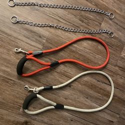 2 Dog Leash’s And 2 Choke Chain’s 