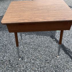 Student desk for homeschooling $25