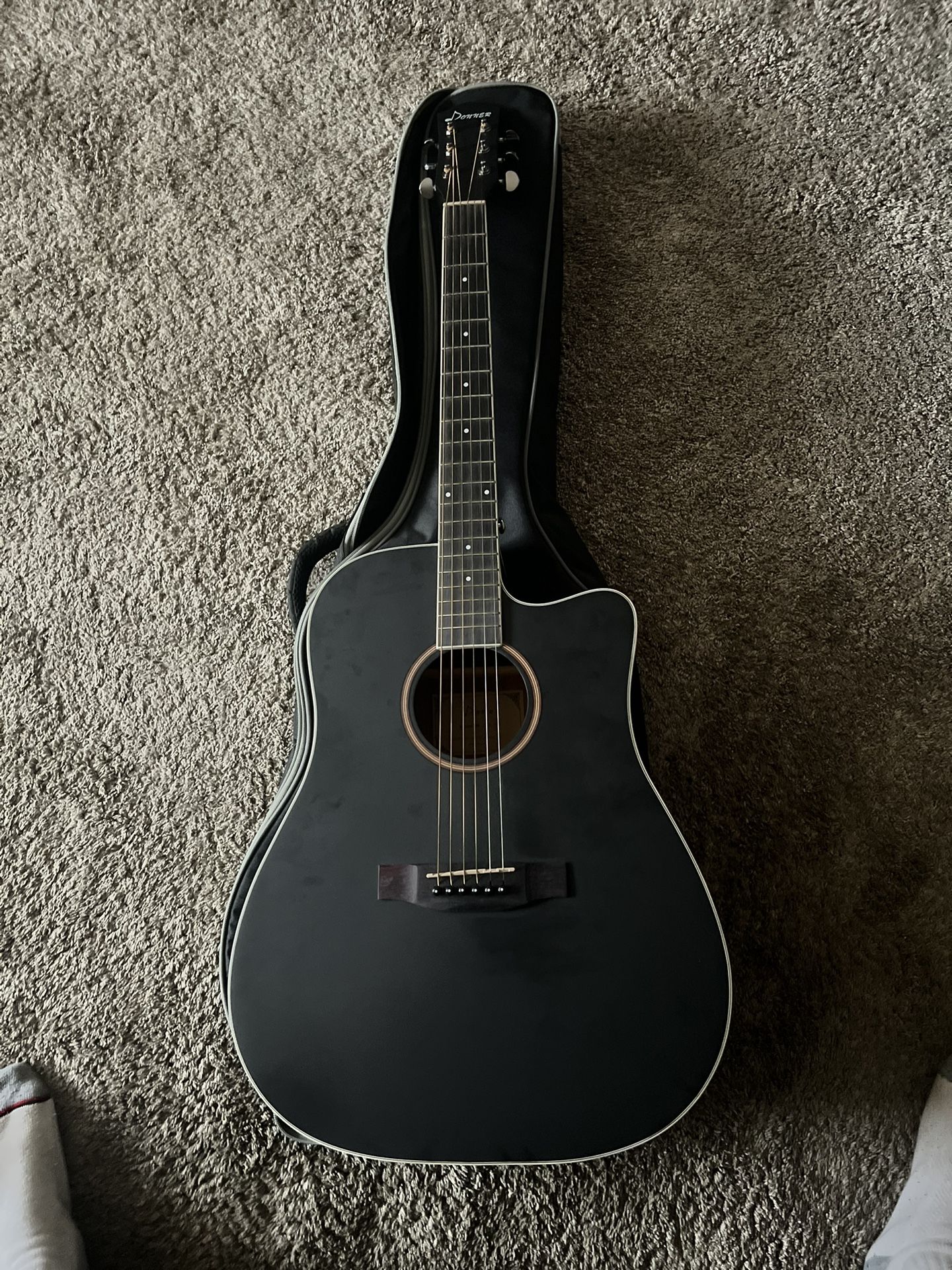 Donner 6 String Guitar