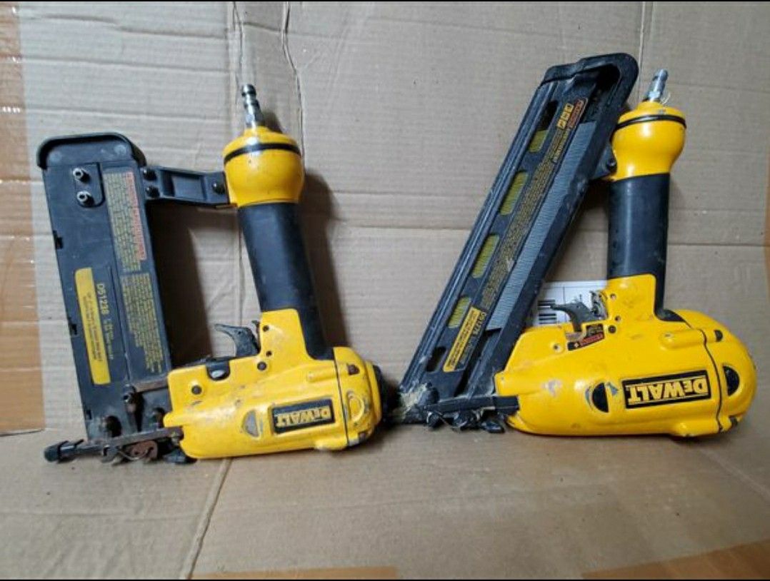 Dewalt D51275 1.25"2.5"Angled 15 Gauge Air Pneumatic Finish Nailer