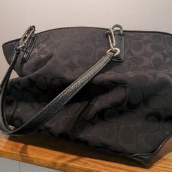 Black Coach Purse 👜