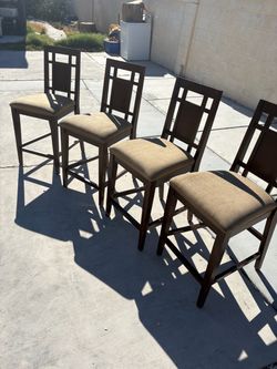 Set of 4 Bar Height Chairs