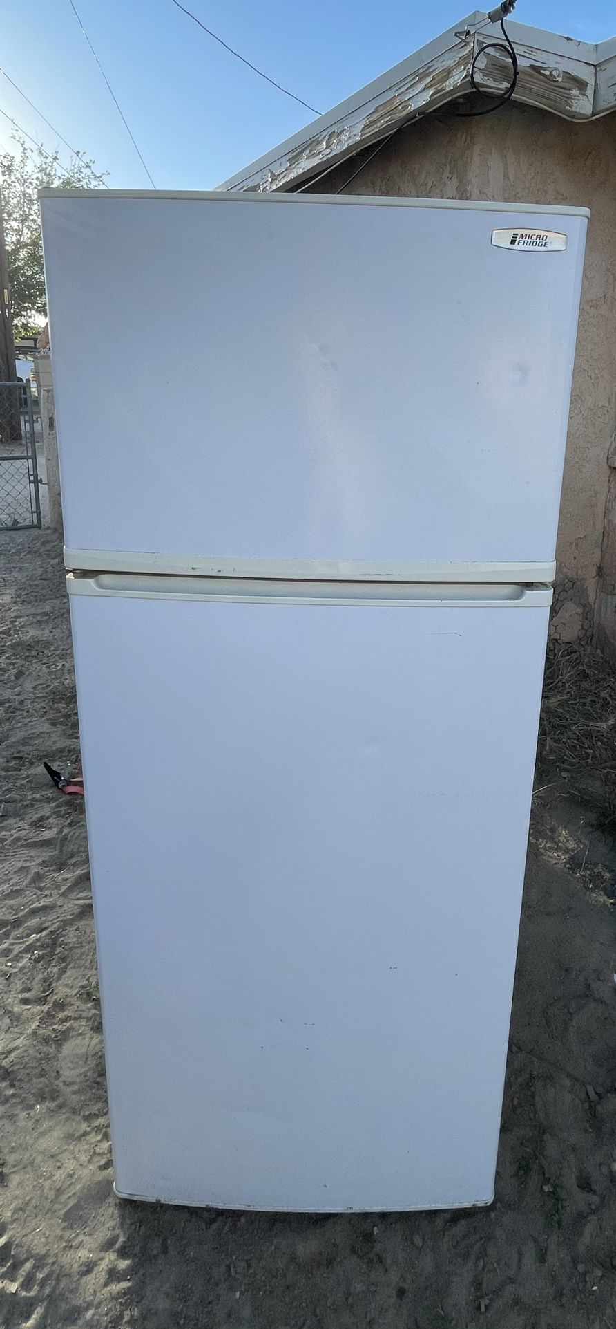 24” Wide Refrigerator 