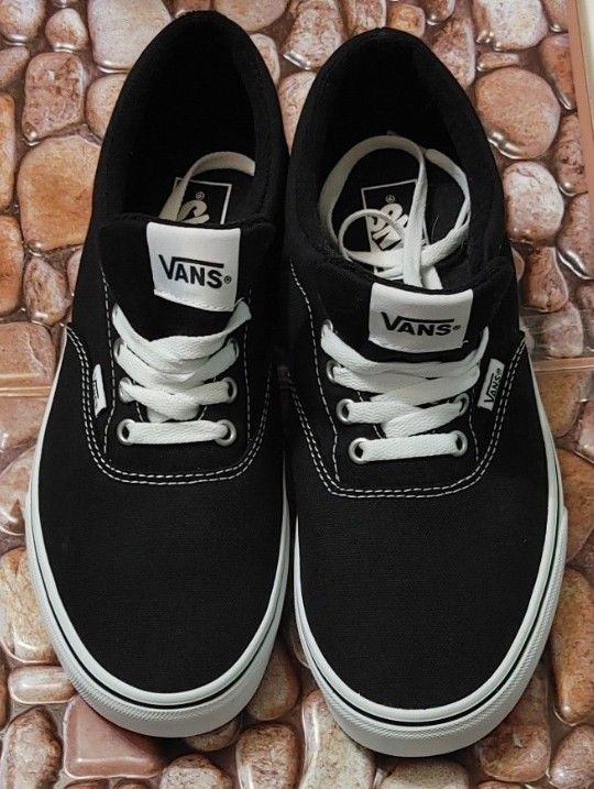 VANS BLACK CANVAS MEN'S SIZE 10 BRAND NEW/NO BOX (UNWORN)😇Please Read Description.