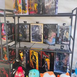 NECA ULTIMATE FIGURES