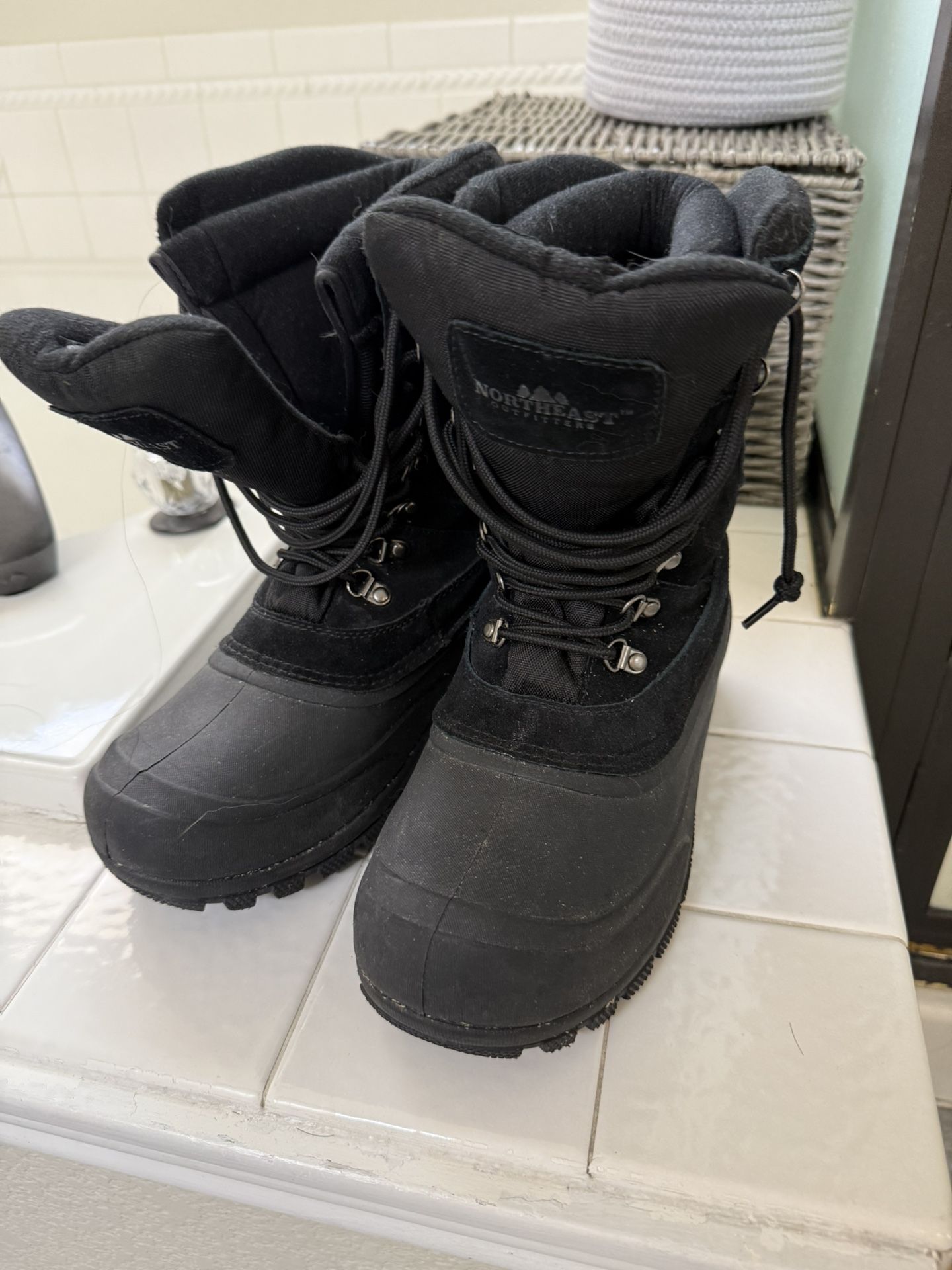 Boys Snow Boots Size 6