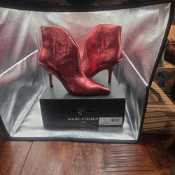 Marc Fisher Ltd. Haylian2 Size 7.5