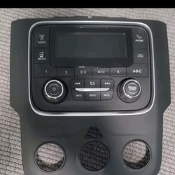 Ram 2020 Classic VP1 Radio with A/C Control + Hazard Light Trim