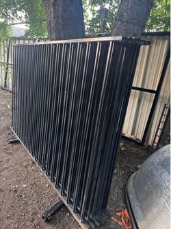 Metal fence panels