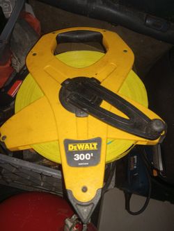 Dewalt 300' Property Measuring Tape