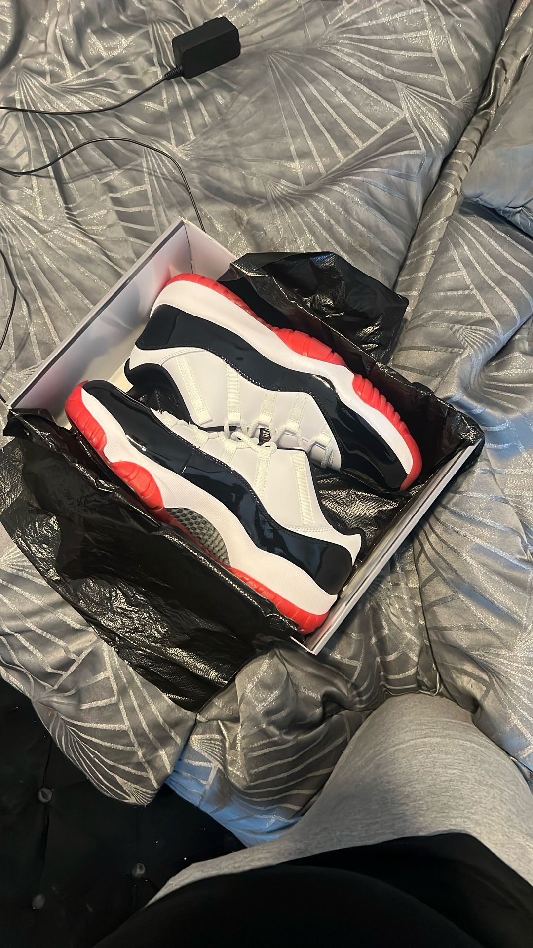 Air Jordan 11 Retro Low, Concord Bred, Size 11.5