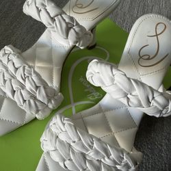 Sam Edelman White Woven Sandals – Size 7 ✨