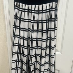Black and White Pleated Skirt