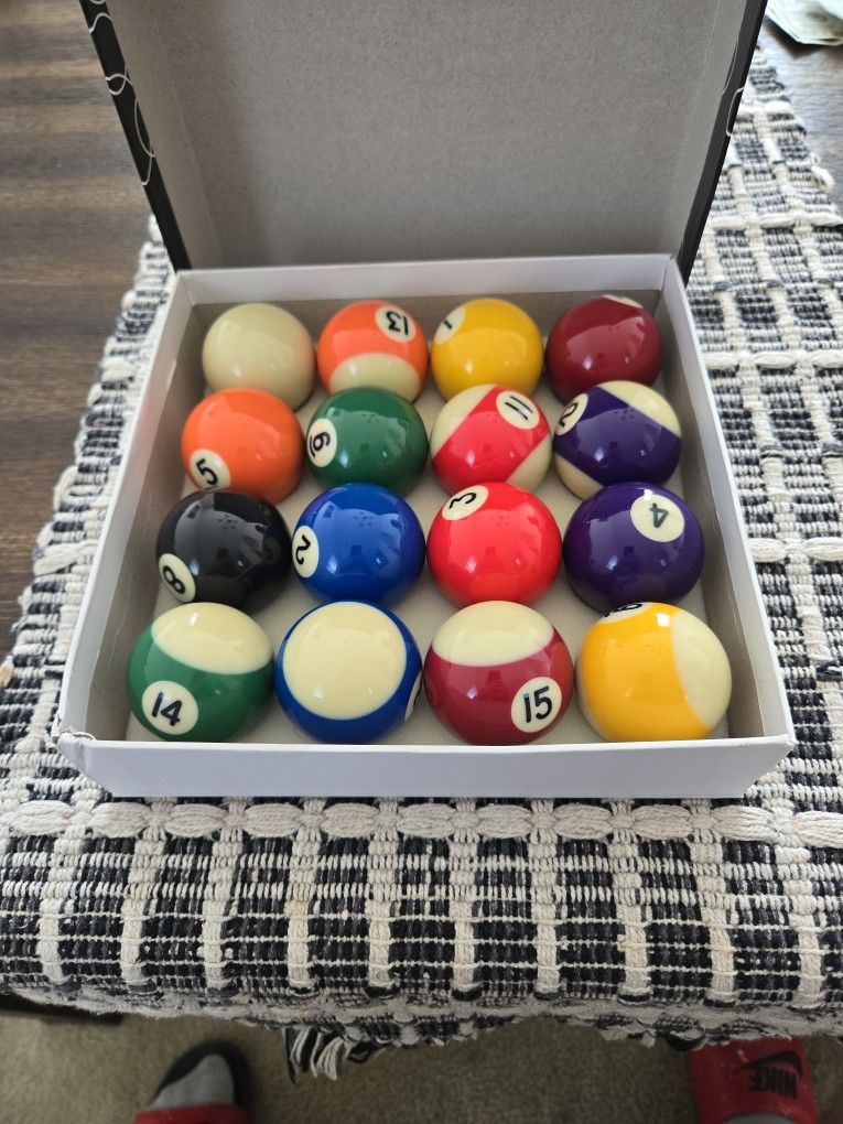 Billiard Ball Set