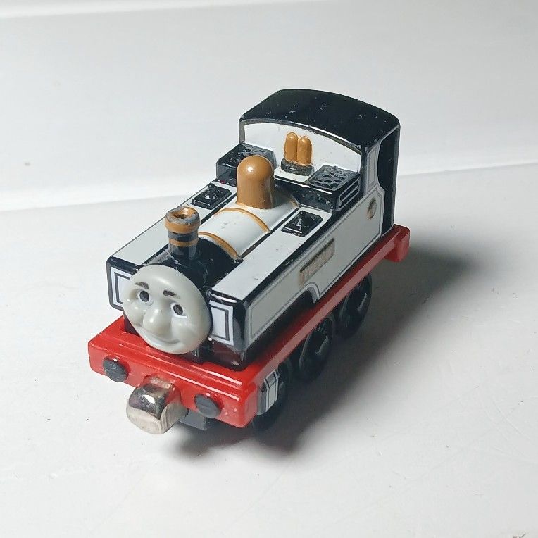 Thomas the Train Fearless Freddie Diecast Metal Tank Engine Friend Take Play
