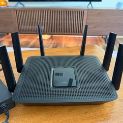 Linksys EA9300 Tri-Band WiFi Router – Great Condition