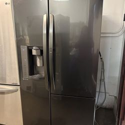 LG Side By Side Refrigerator 