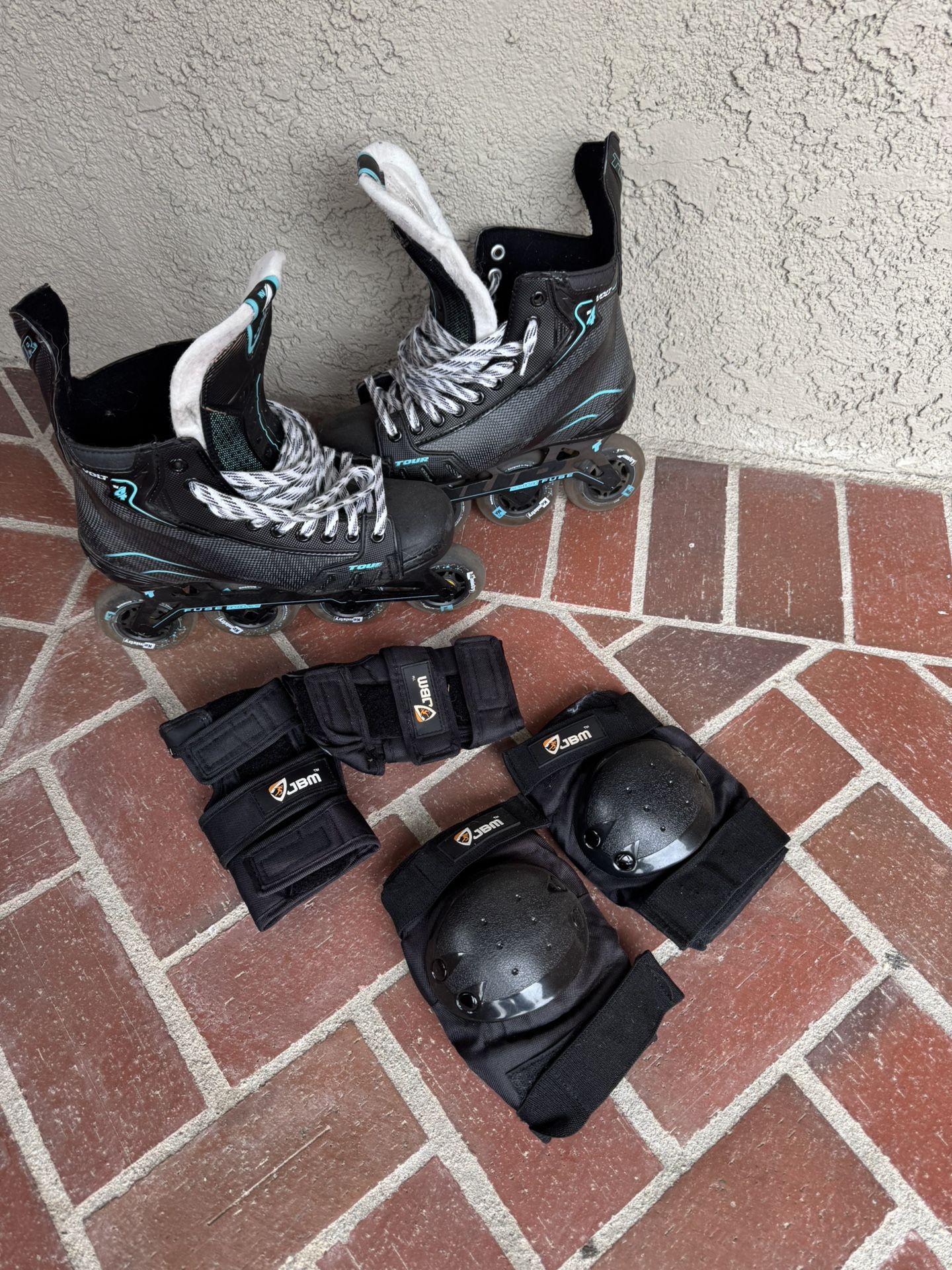 Roller Hockey Skates And Pads Teens
