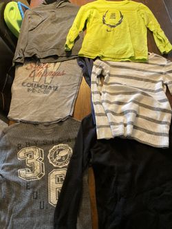 Boys medium size 10 shirts! 4 thermals 2 long sleeve nike