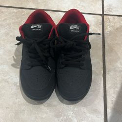 Supreme x Nike Dunk Low SB 'Black'