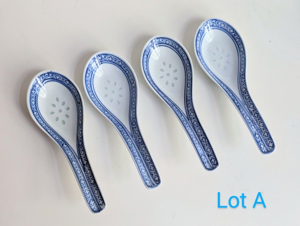 Blue & White Chinese Grain Eyes Porcelain Rice Soup Spoons Set of 4 (Lot A)