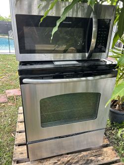 Cocina Con Horna- $ 130, Horno-$ 75