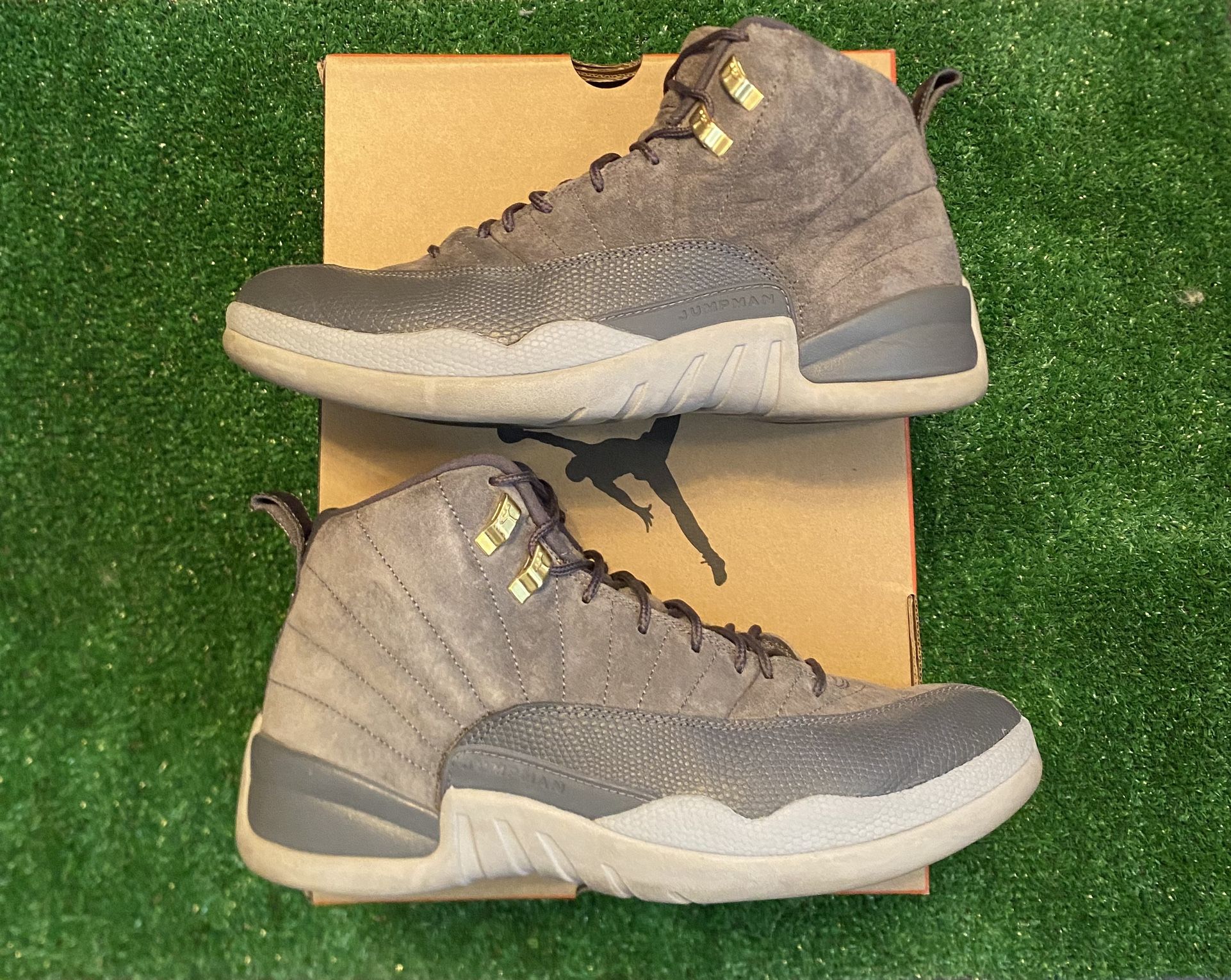 Jordan Dark Grey 12s size 10 USED But Clean