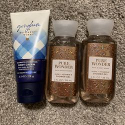 Pure Wonder Shower Gel & Gingham Body Cream