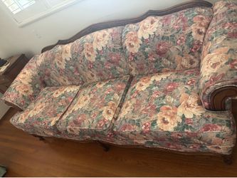 Antique-Style Sofa and Loveseat
