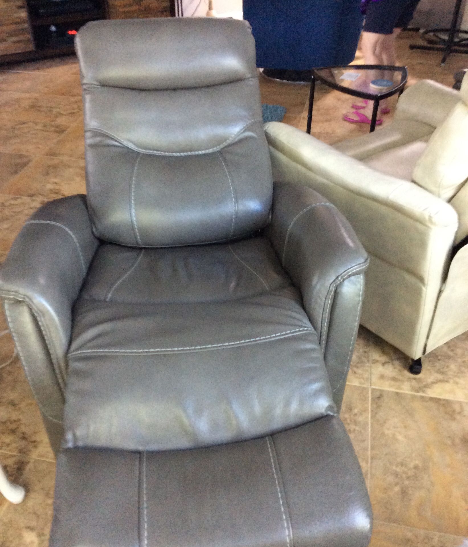 Cindy Crawford home grey leather power recliner for Sale in Port St
