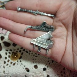 Instrument Pins