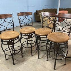 Nice Set of 4 Bar Stools ( delivery available, read details. 