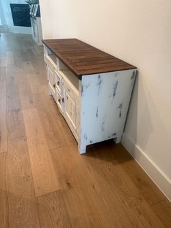 Farmhouse TV Stand with Cabinet Doors