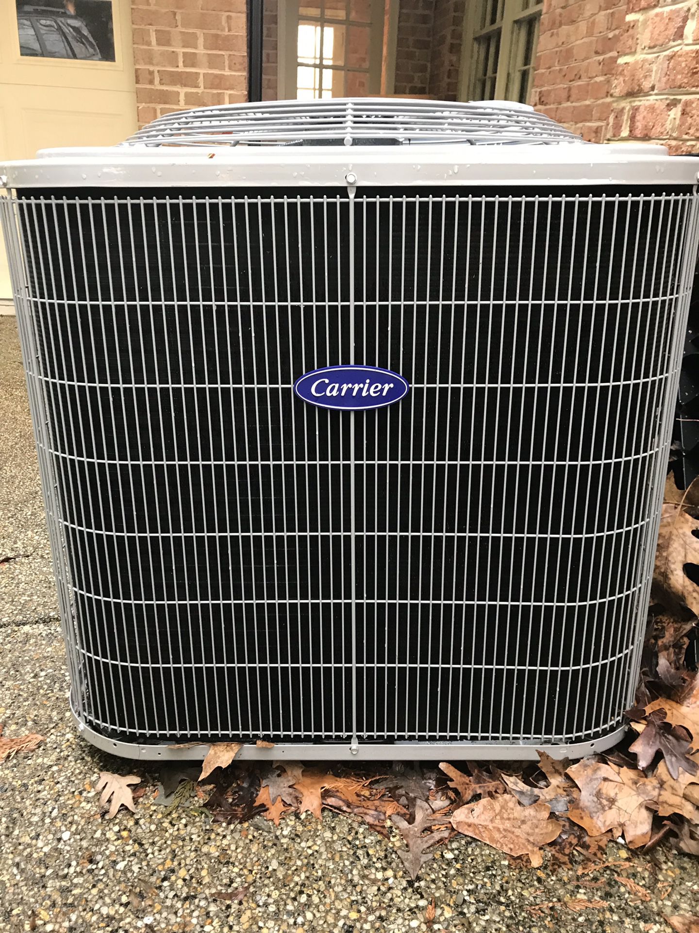 Carrier 2.5 Ton 14 SEER Air Conditioner Condensing