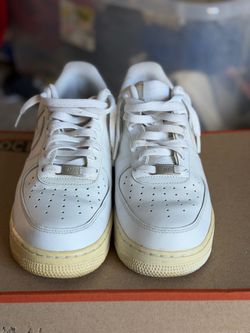 Nike Air Force 1 ‘07 Low White Sneakers – Men’s Size 9.5