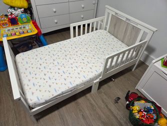 White Toddler Bed with Mattress