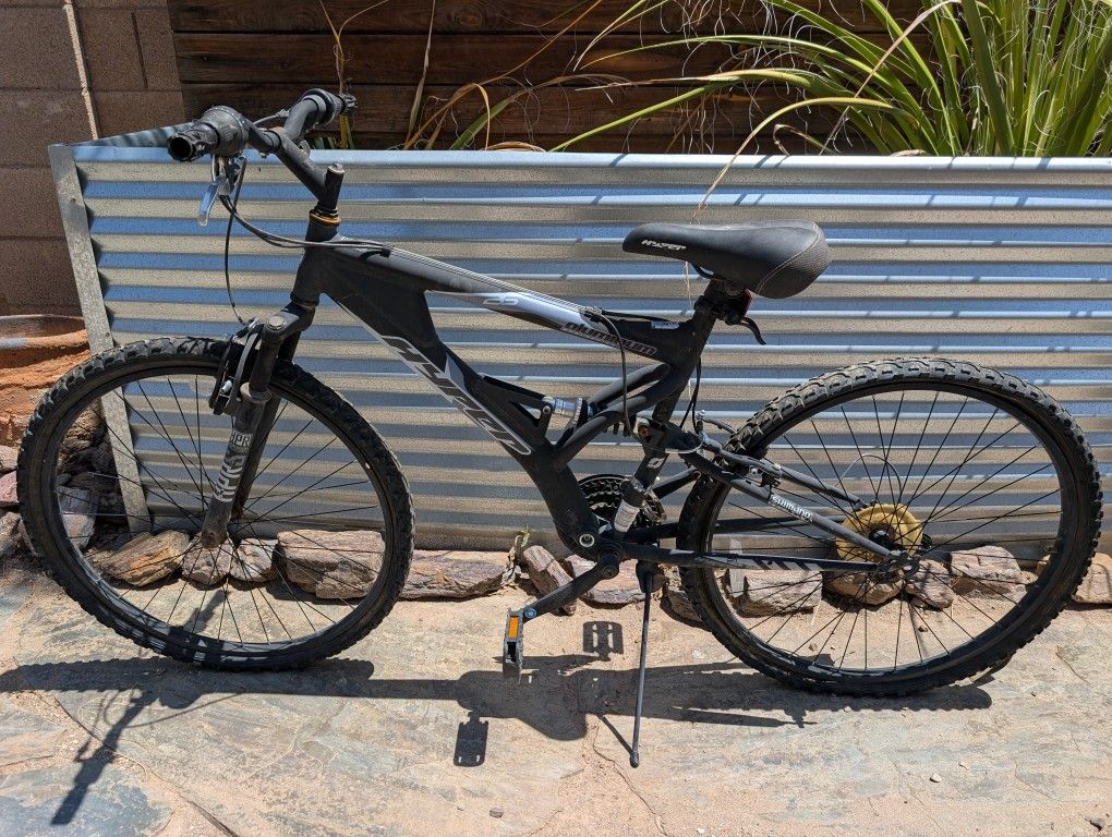 26 inch Hyper mountain bike