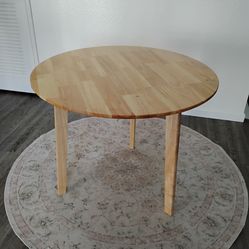 Bamboo kitchen table . Seats 2-4