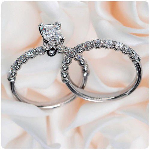 "Shiny Radiant Cut Zircon Macro Pave Beautiful Wedding Ring for Women, PD402
 
 