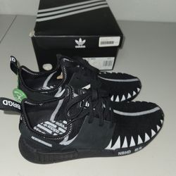 Adidas NMD R1
Neighborhood Core Black nbhd consortium
