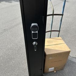 New Rifle Safe With Key For $90